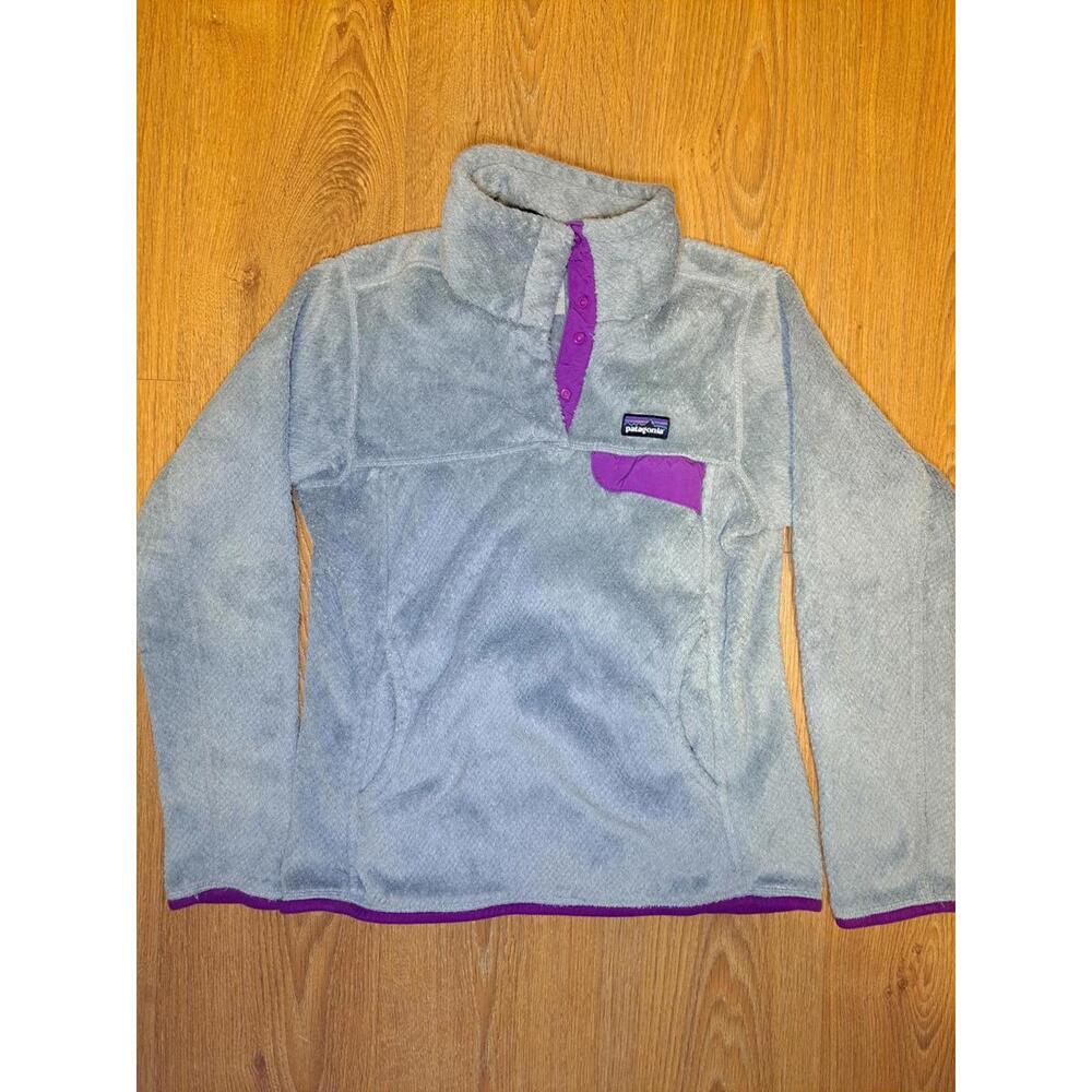 Patagonia Light Gray Fleece Pullover with Purple Trim